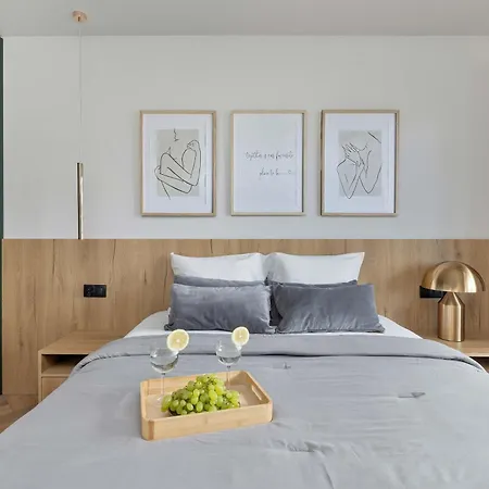 Bright With Parking, Air Conditioning & By Renters Apartment Dziwnow