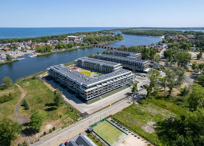 Bright With Parking, Air Conditioning & By Renters